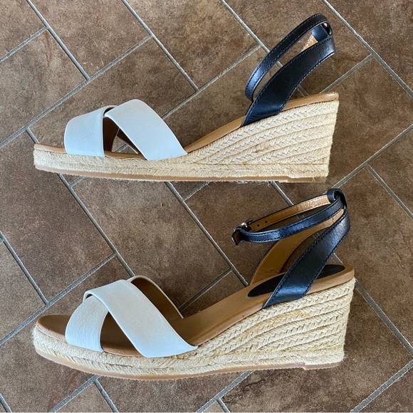 Coach Wedges - Picture 3 of 12